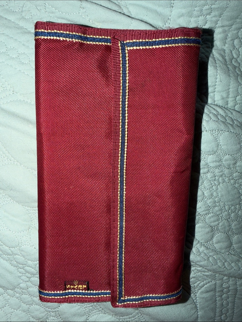 Vtg. Levi’s Maroon Nylon Travel Wallet with Contrast Stitching